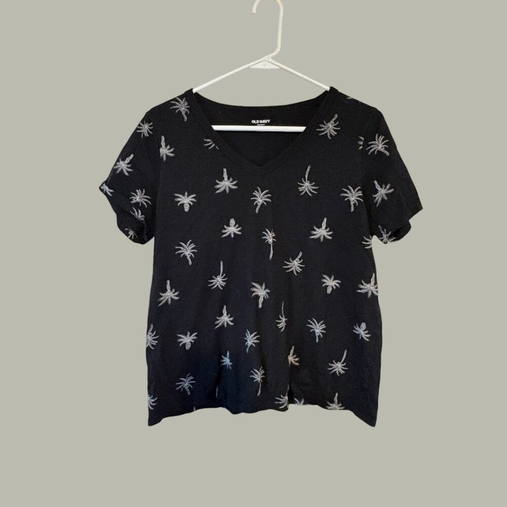 Black with White Palm Trees V Neck T-Shirt Medium